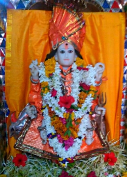 हिंगोली दत्त मंदिरातील प्रासादिक मूर्ती 